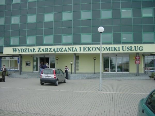 Budynek-US-zarzadzanie